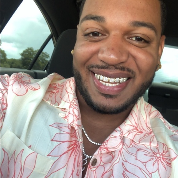 Meet your Posher, Ricky - Picture 3 of 3